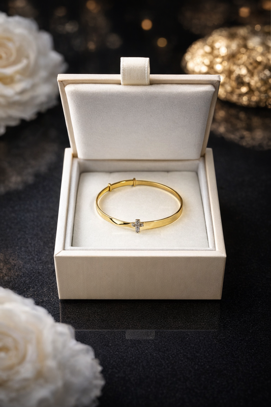 9ct Yellow Gold Imólè Baby Cross Design Expandable Bangle