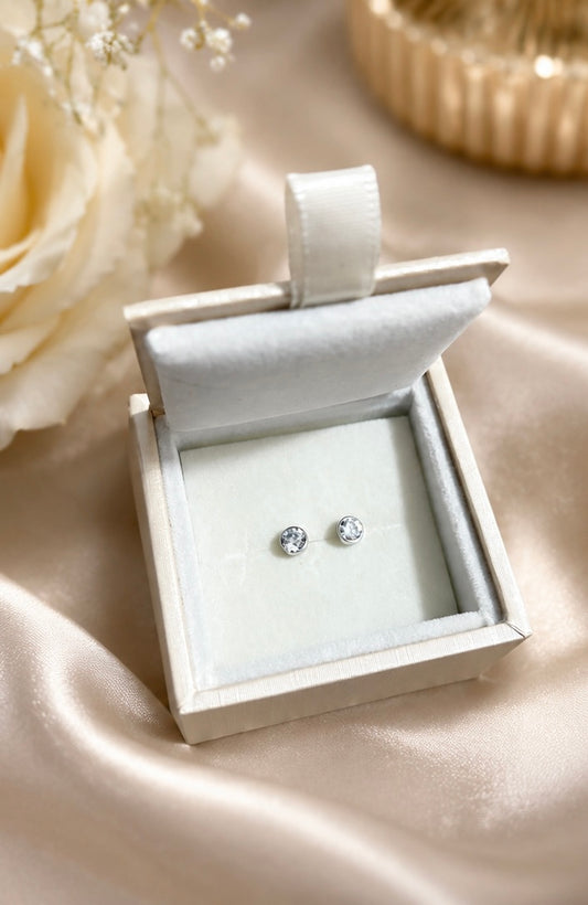 9ct White Gold Imólè Kids Stud Earrings