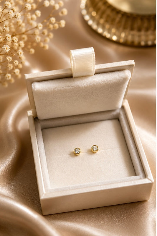 9ct Yellow Gold Imólè Baby Stud Earrings